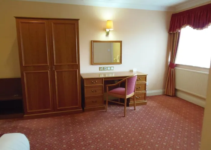 Potters International Hotel