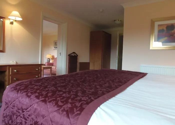 Potters International Hotel